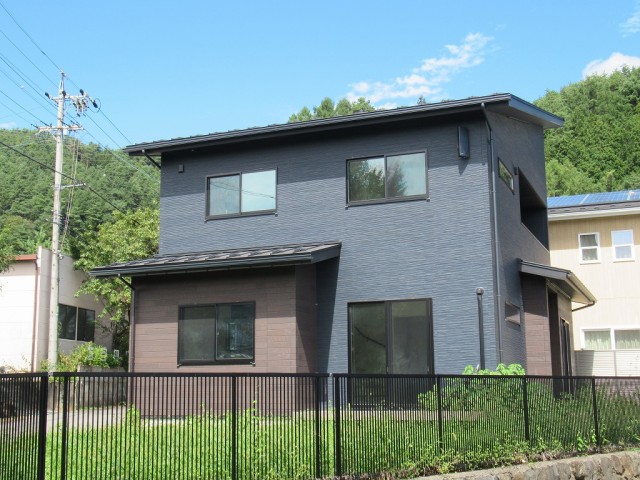 House in Okaya, Nagano