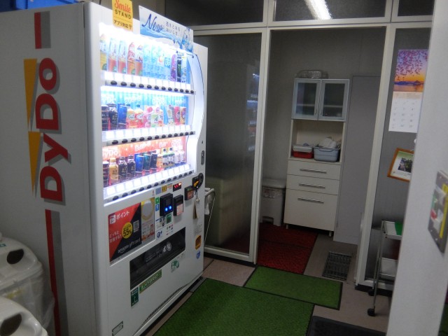 １階　自動販売機
