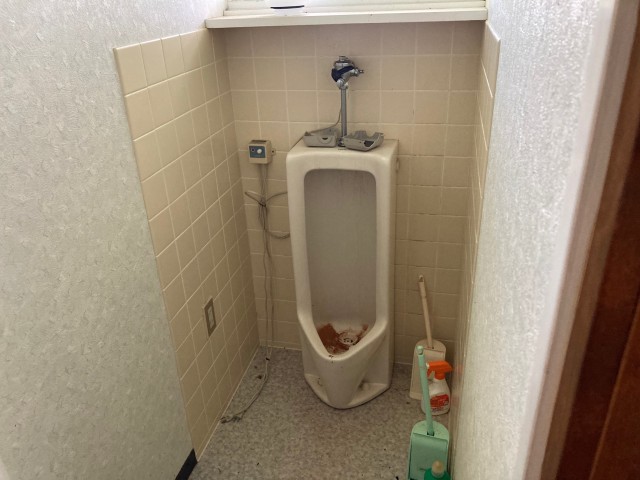 １階男子トイレ